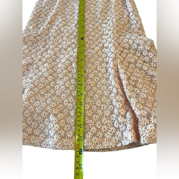 Moschino Cheap and Chic Pink Embroidered Floral Skirt - NWT - Size 4 - Picture 5 of 7